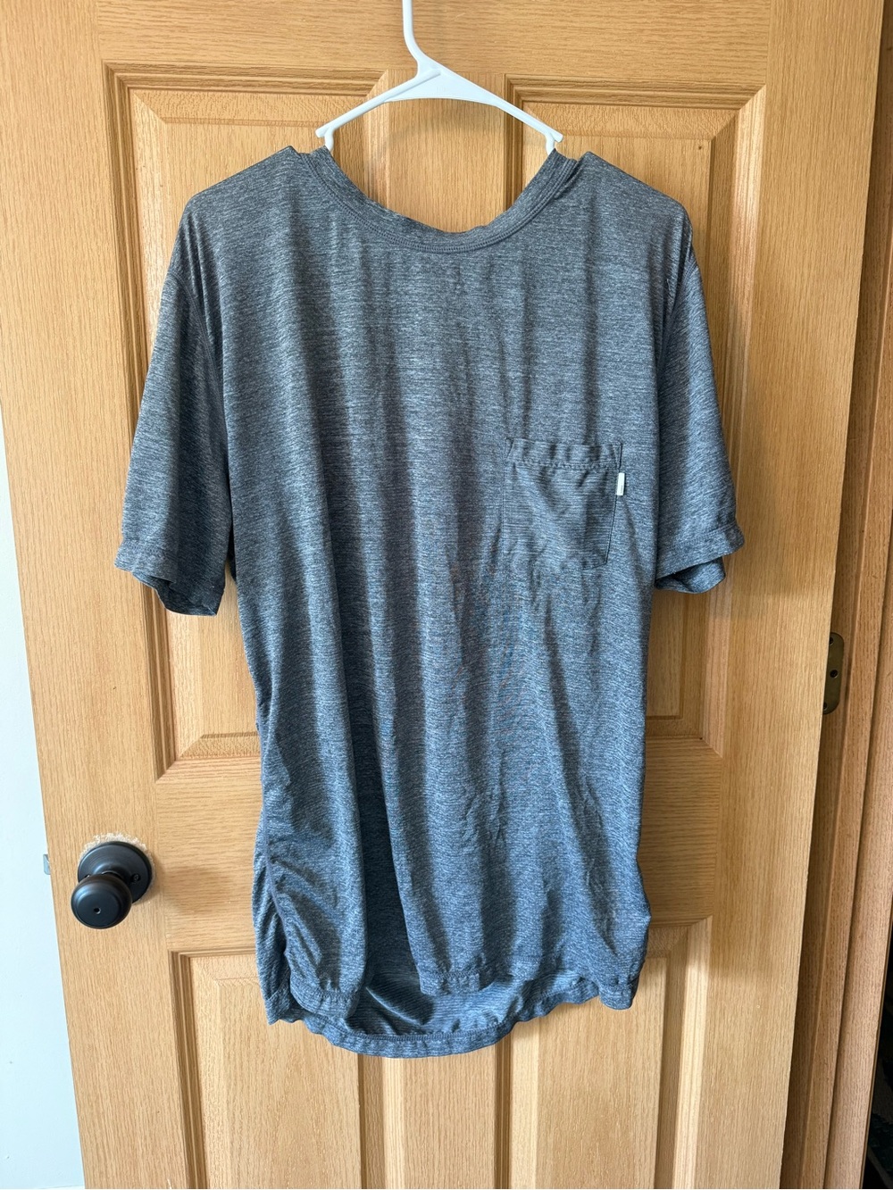 Vuori Gray Short-Sleeve Pocket Tee